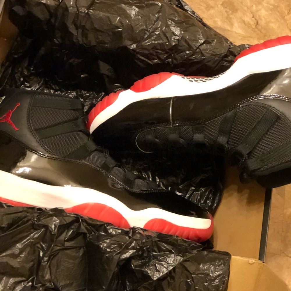 Jordan 11 Bred size 9brand new
